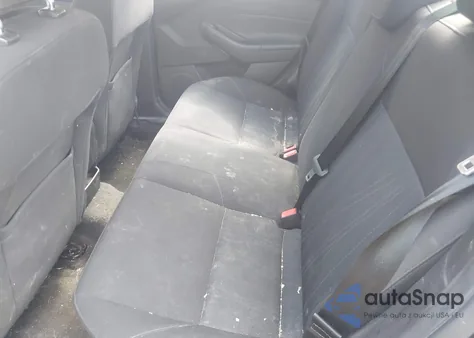 2016 Ford Focus Se z USA, uszkodzony, nr VIN 1FADP3F20GL400887